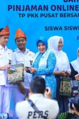 Siapkan Generasi Emas 2045, TP PKK Gencarkan Kampanye Anti-Judi Online dan Narkoba Pada Siswa di Palembang
